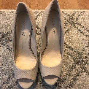 Lightly used Boutique 9 grey suede heels